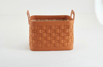 Petite panière en cuir tressé avec poignées – Orange sellier